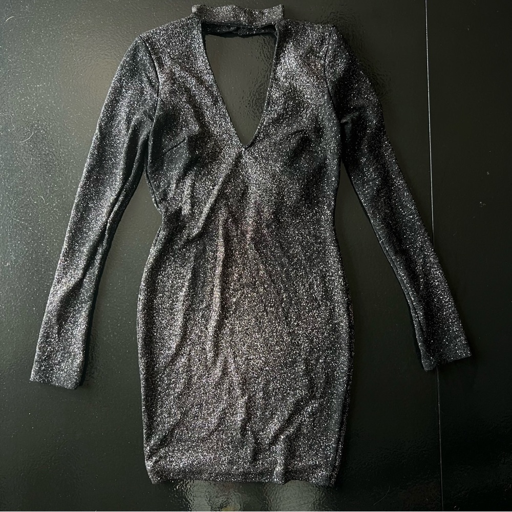 Windsor Super Sparkle Glitter Black Long-Sleeve V-Neck Bodycon Dress Medium
